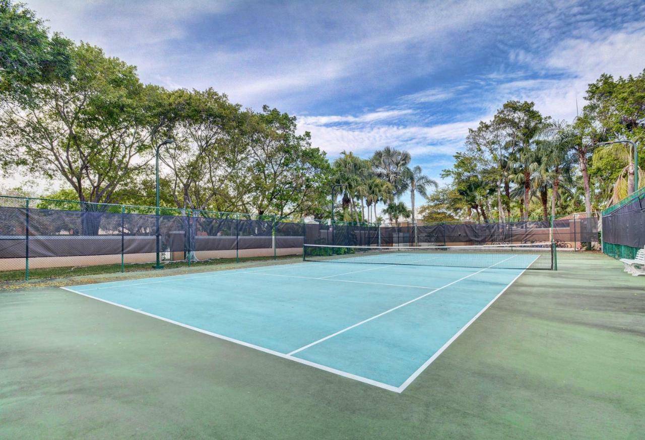Renovated 2/2 Unit At Yacht Club/Aventura Apartment Bagian luar foto